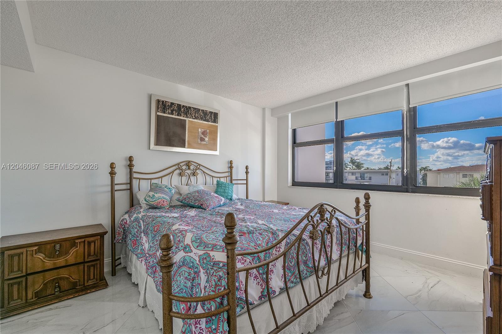 2401 S Ocean Dr # 305