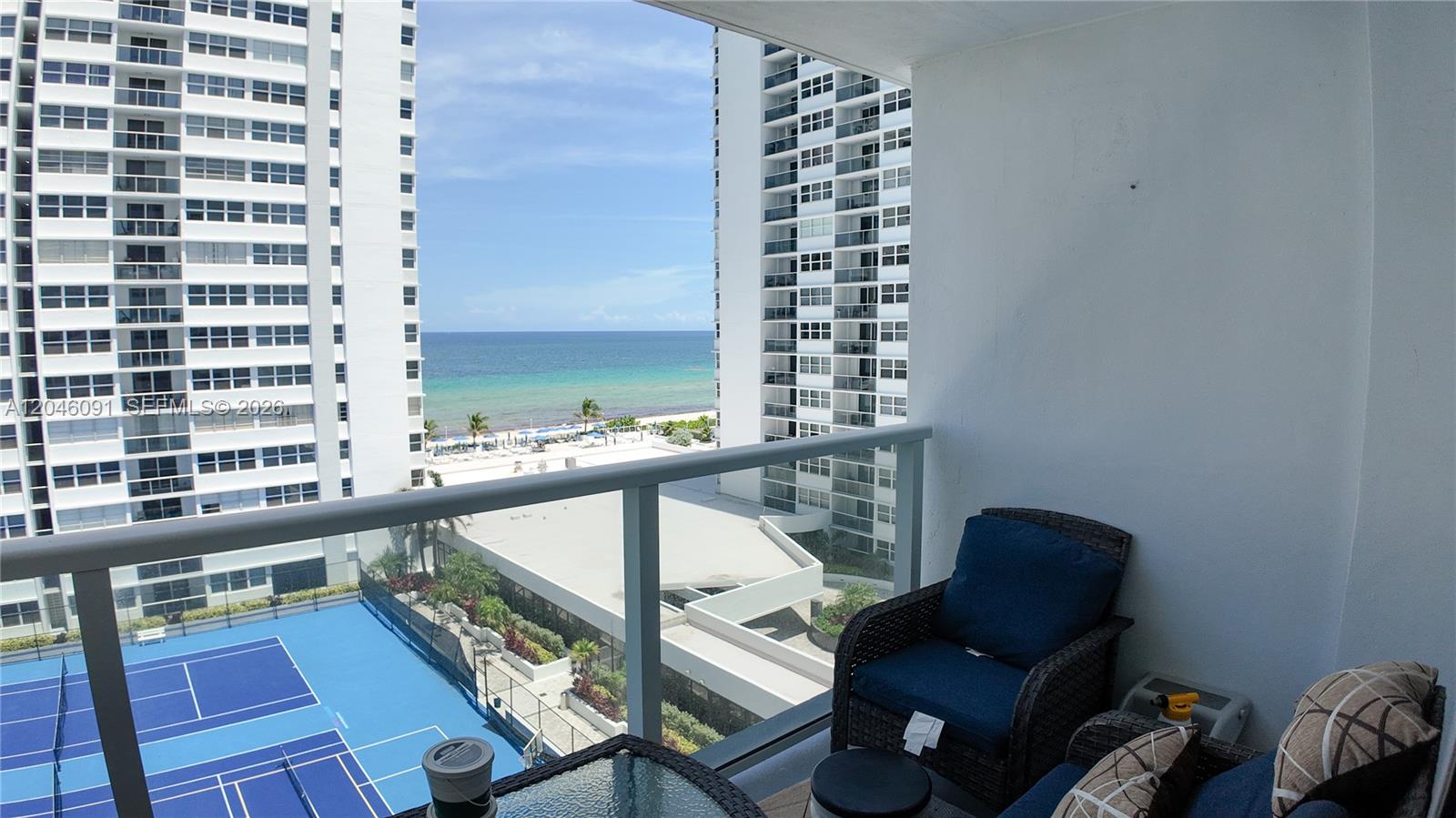 1880 S Ocean Dr # 807