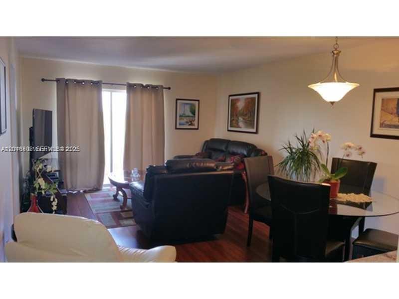 900 NE 18th Ave # 505