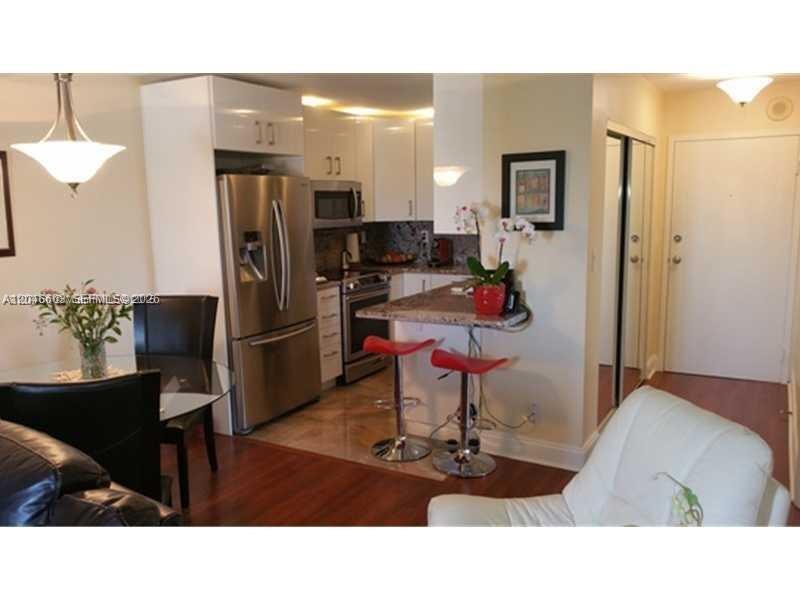 900 NE 18th Ave # 505