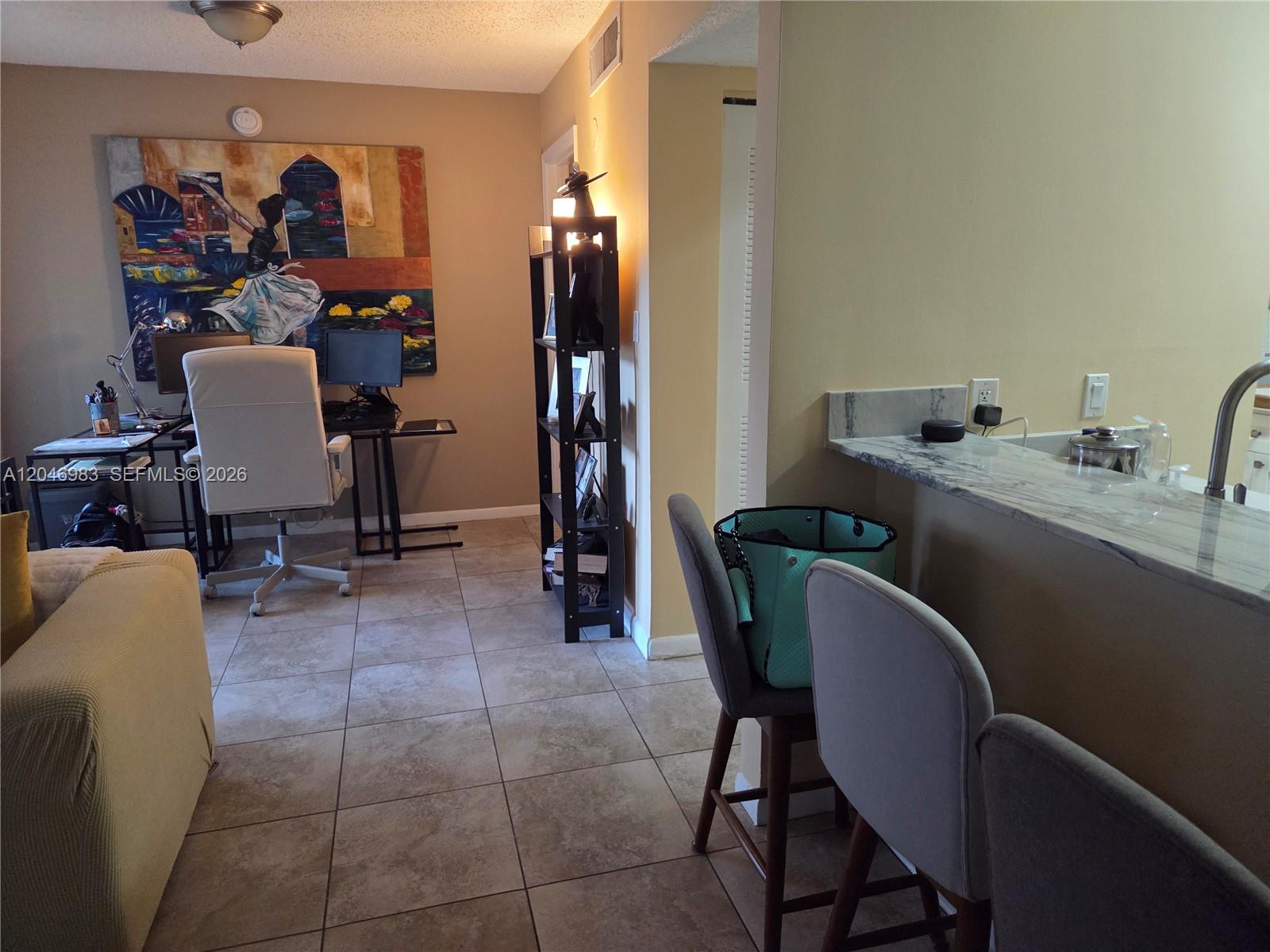 520 S Park Rd # 12 Unit: 16-12
