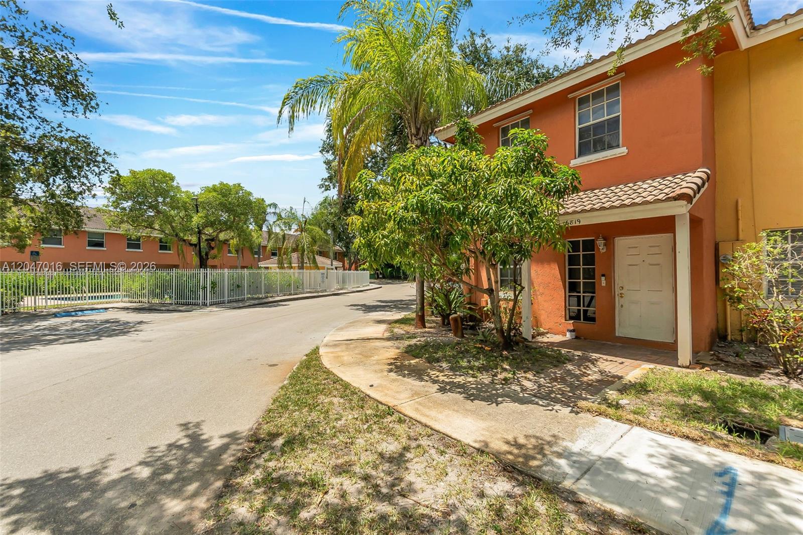 6819 Sienna Club Pl
