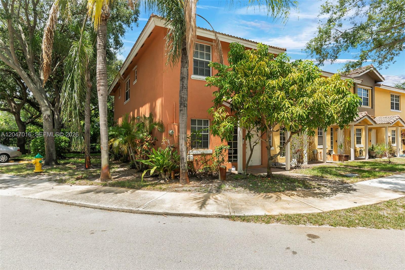 6819 Sienna Club Pl