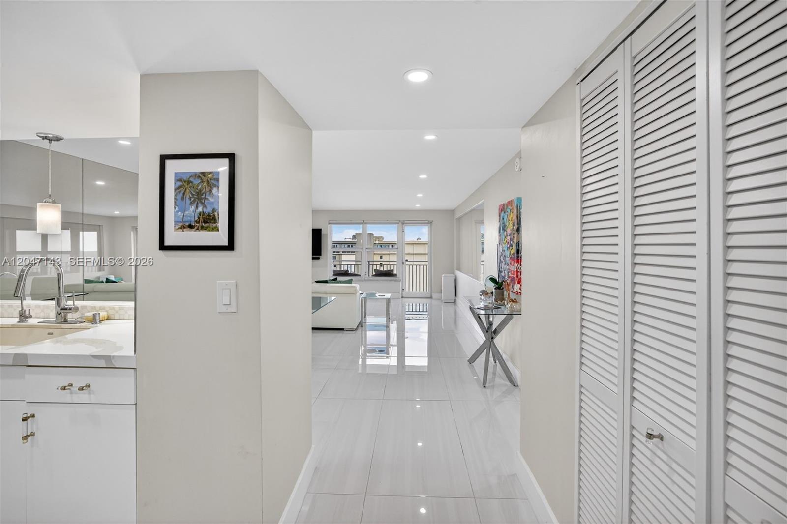 3000 E Sunrise Blvd # 14C