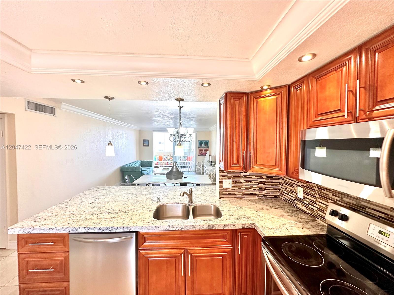 500 NE 12th Ave # 705