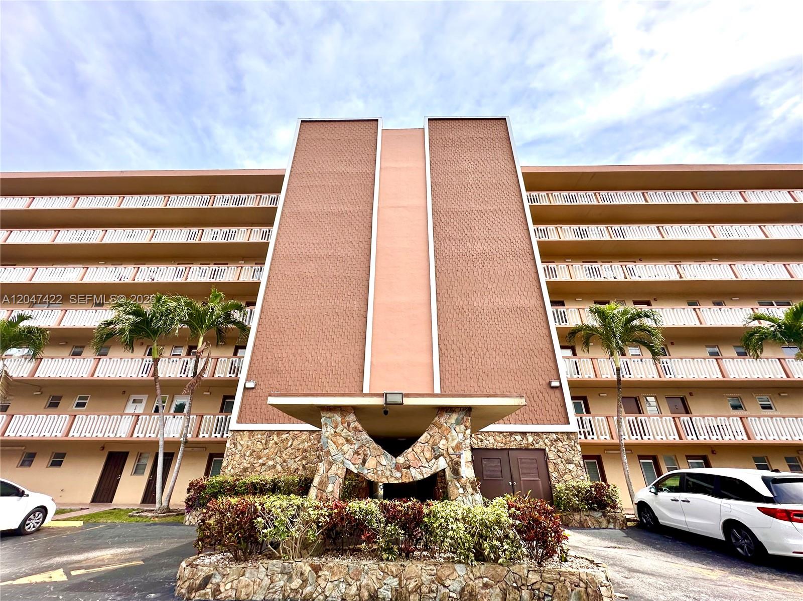 500 NE 12th Ave # 705