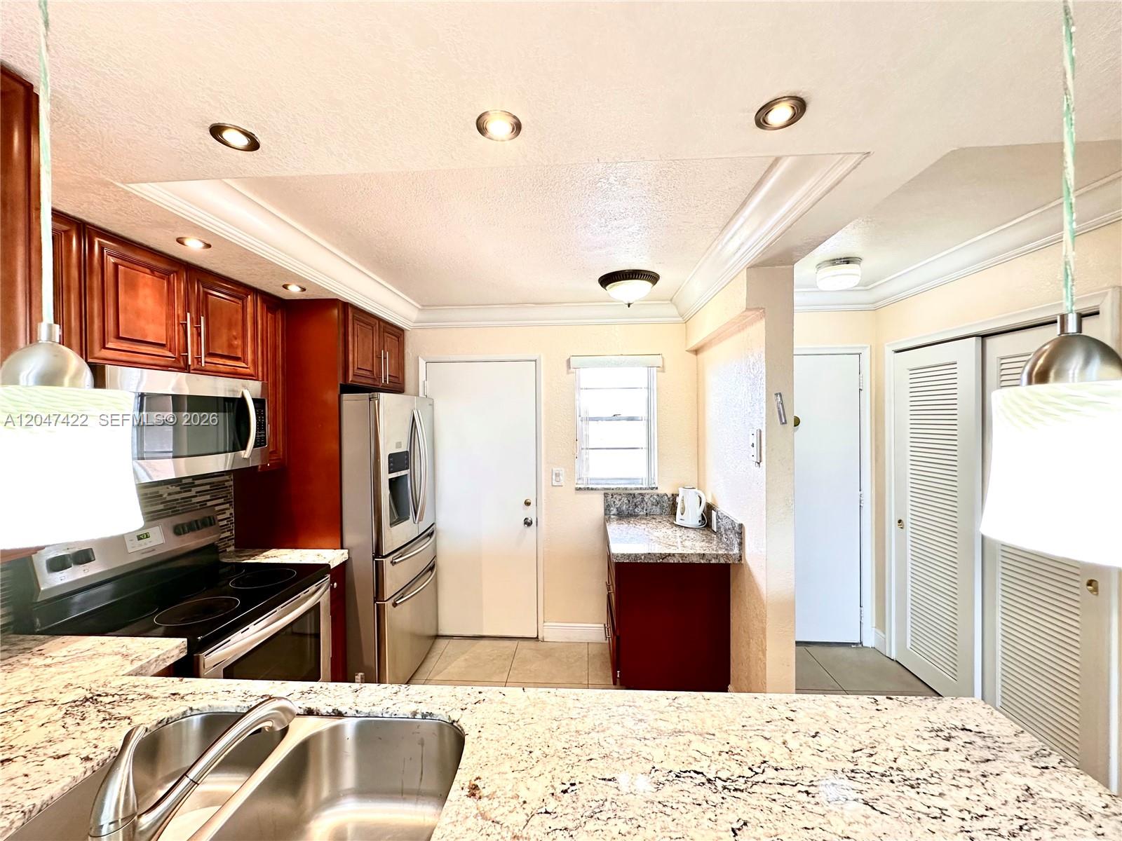 500 NE 12th Ave # 705
