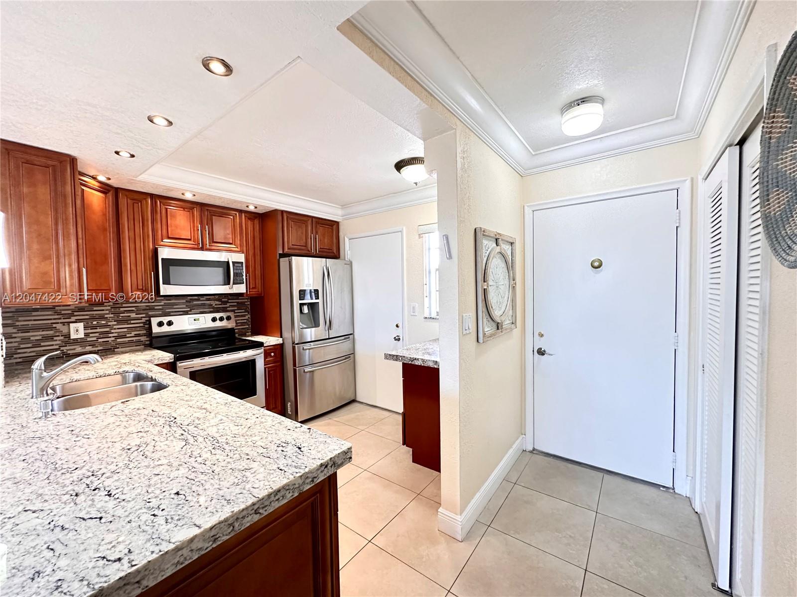 500 NE 12th Ave # 705