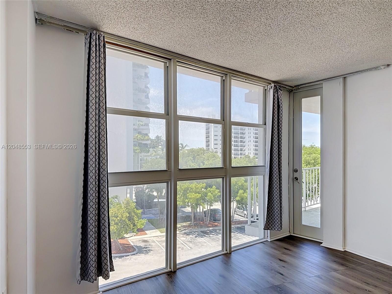 1228 West Ave # 208