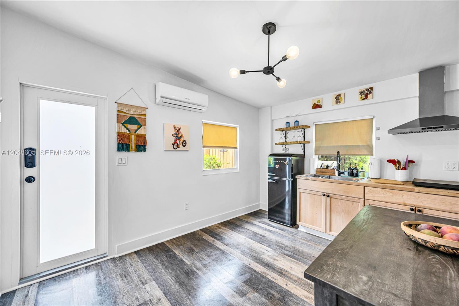 250 NW 40th Ave