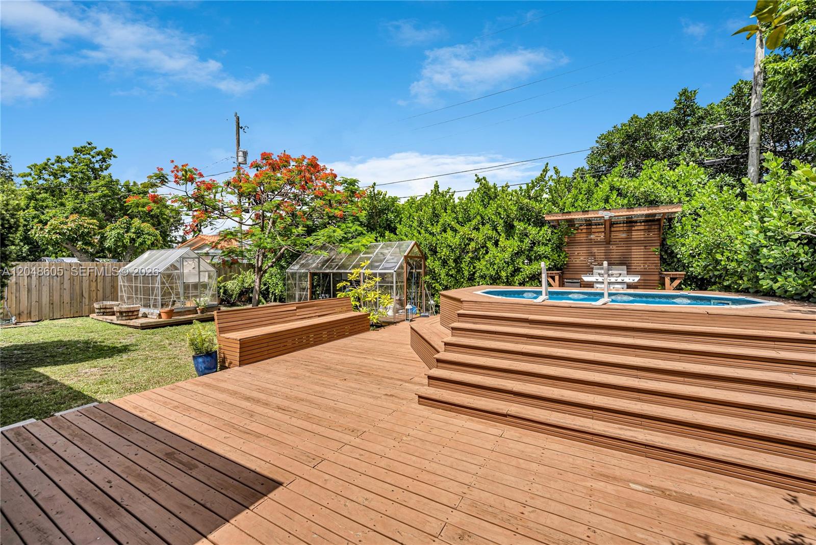 250 NW 40th Ave