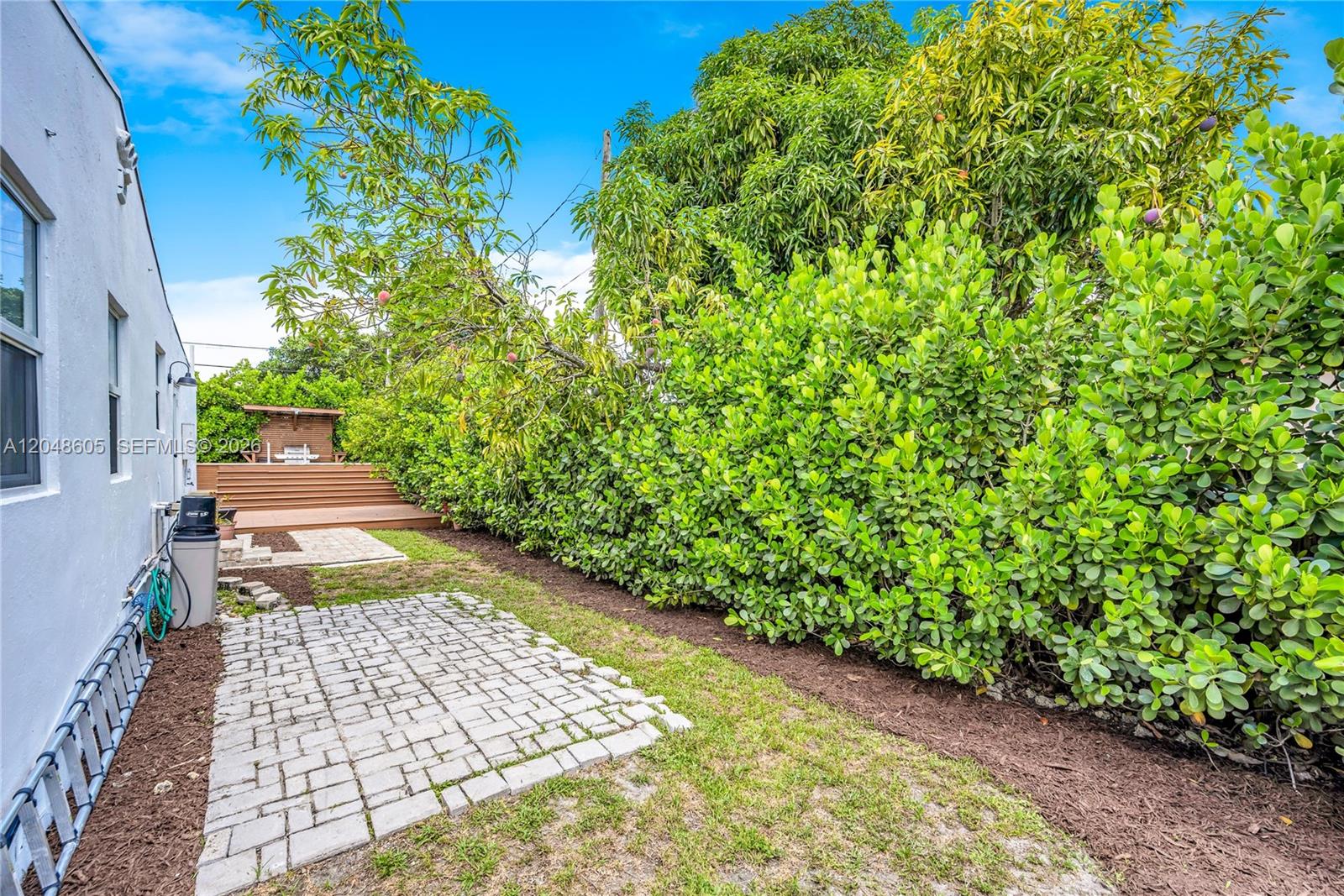 250 NW 40th Ave