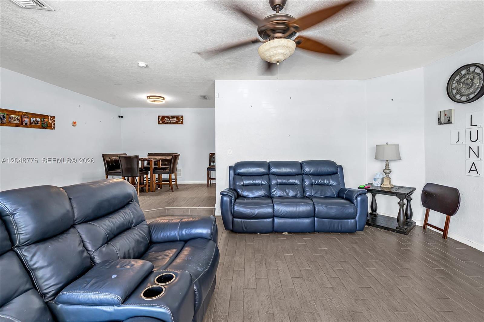 5045 SW 10th St