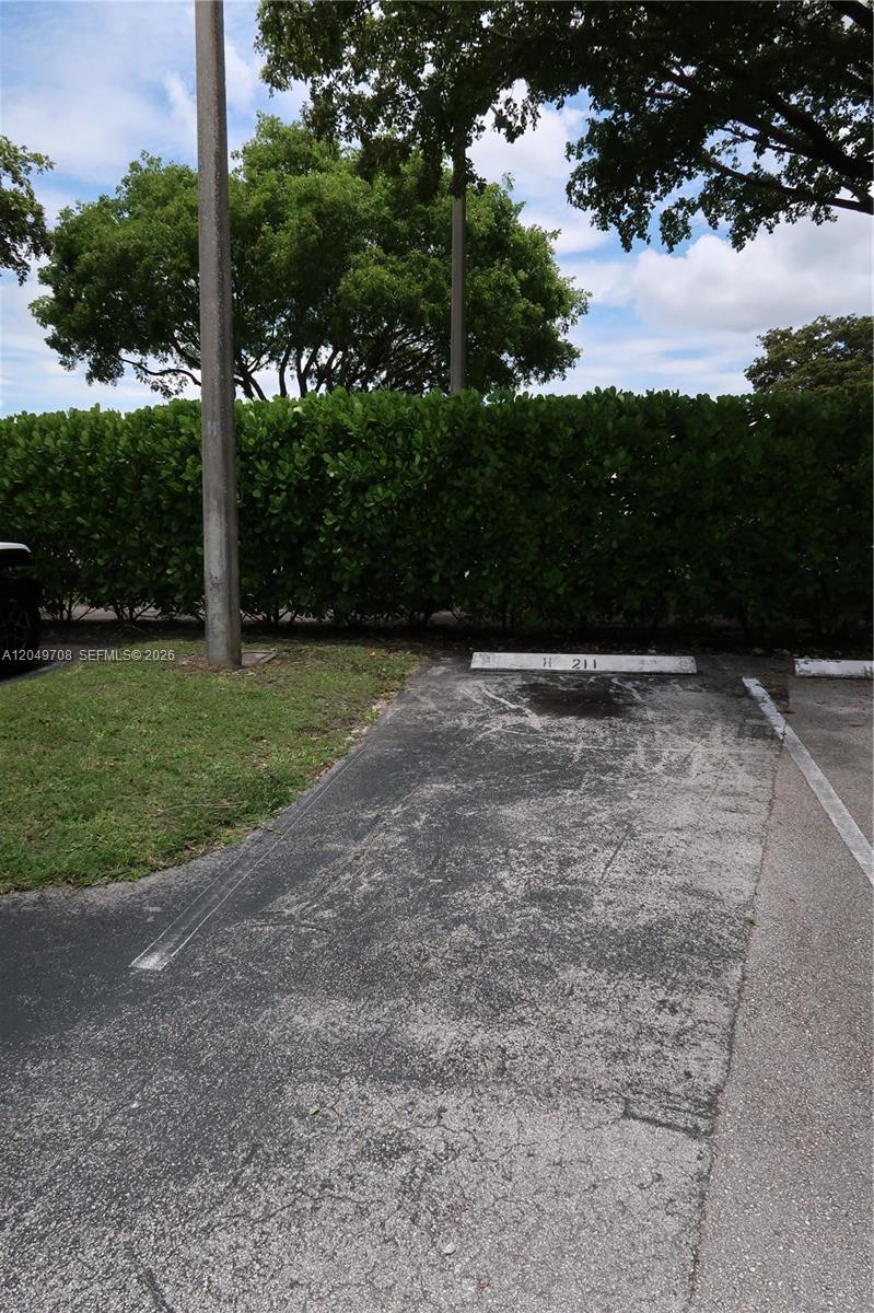 1401 SW 128th Ter # 211H