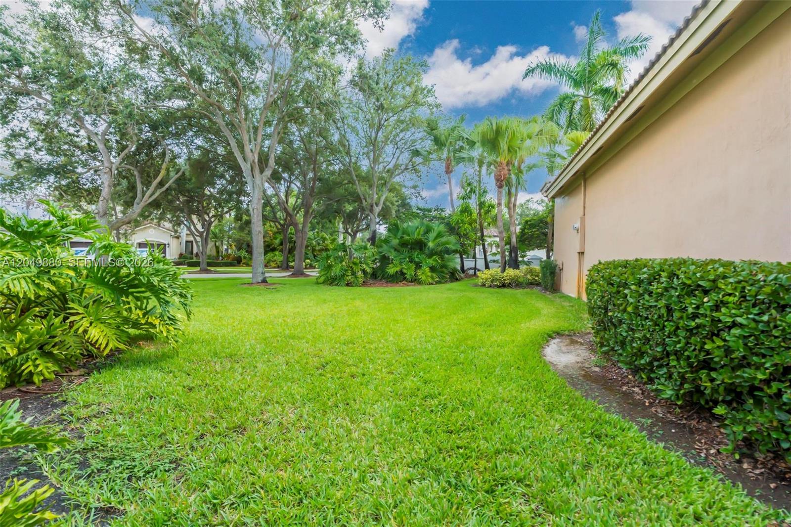 1811 NW 168th Ave