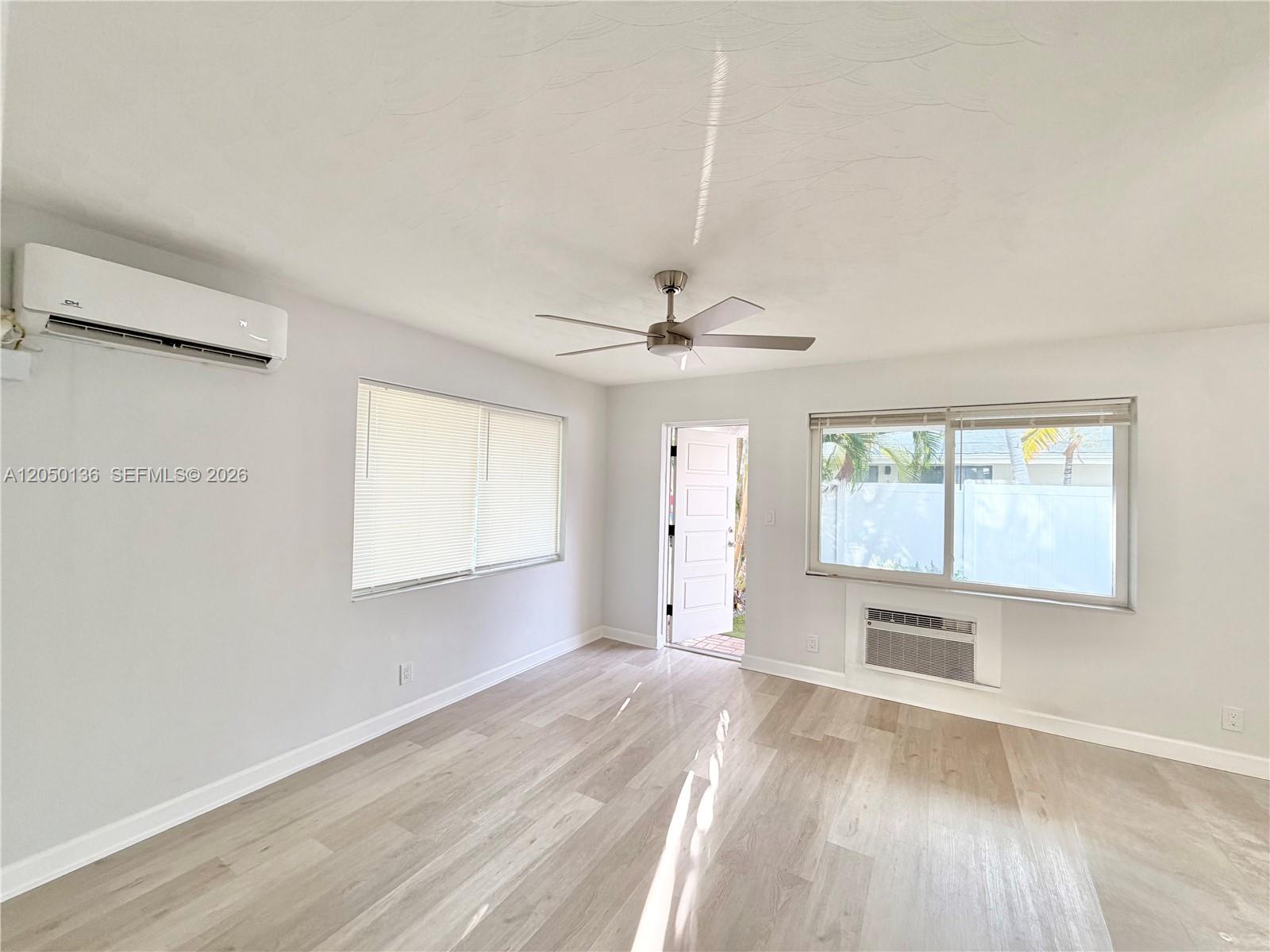 1632 NE 4th Pl # 1