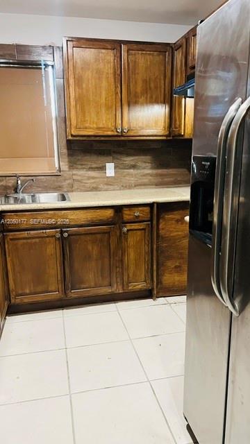 4160 NW 21st St # B Unit: 242-B