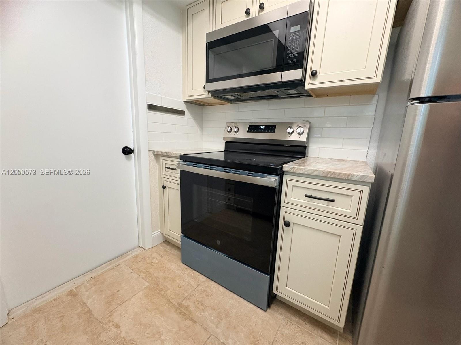 140 NW 27th St