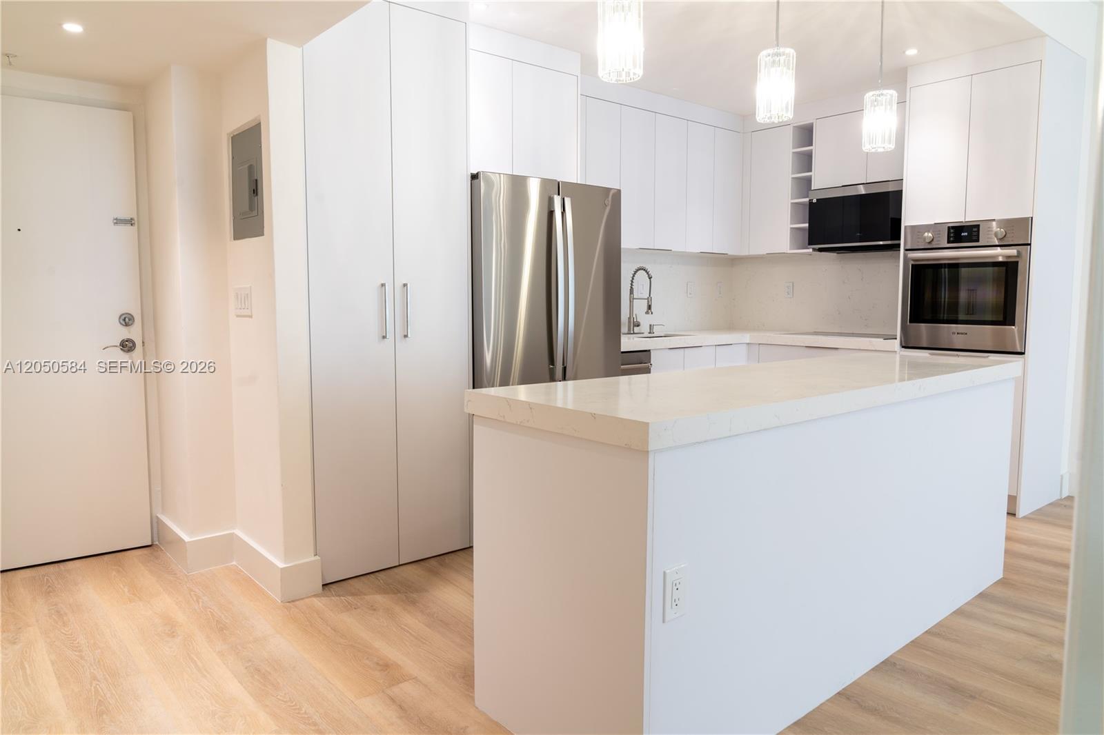 19390 Collins Ave # 24 Unit: PH-24