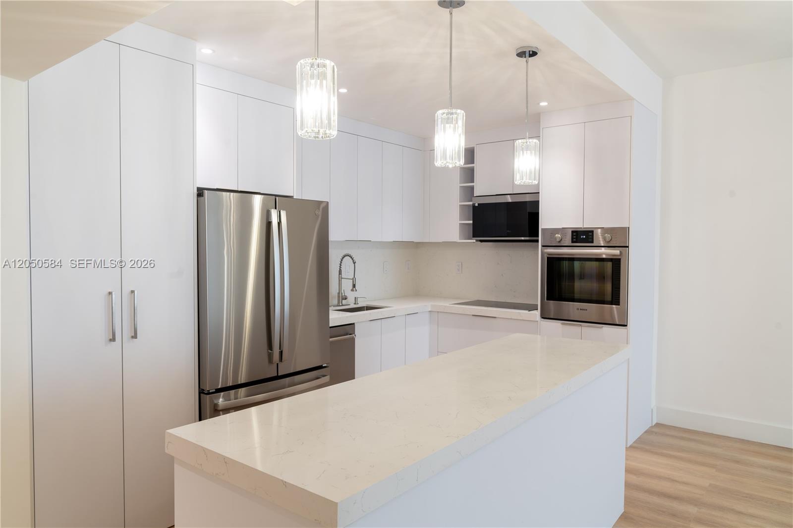 19390 Collins Ave # 24 Unit: PH-24