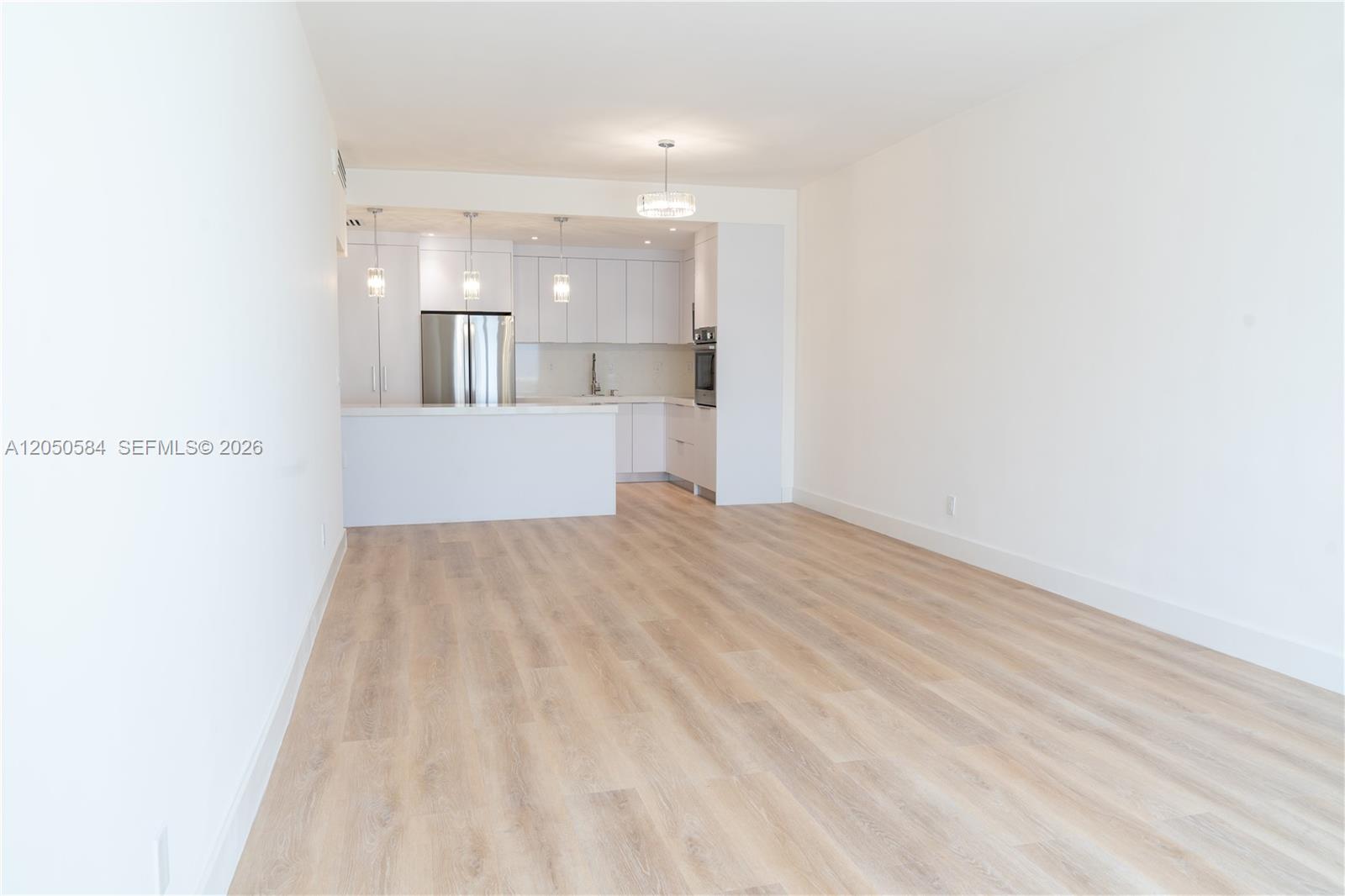 19390 Collins Ave # 24 Unit: PH-24