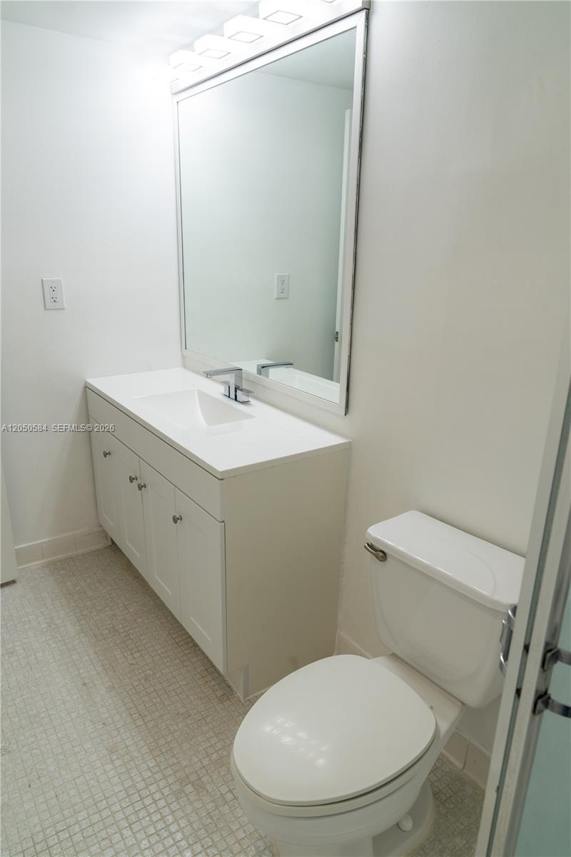 19390 Collins Ave # 24 Unit: PH-24