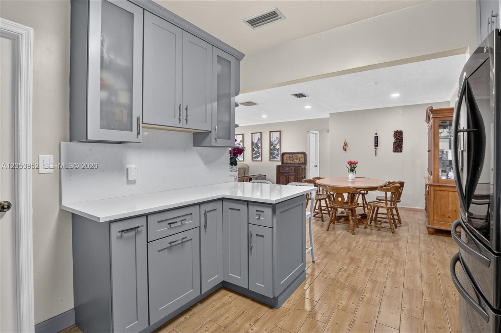 206 N 32nd Ave