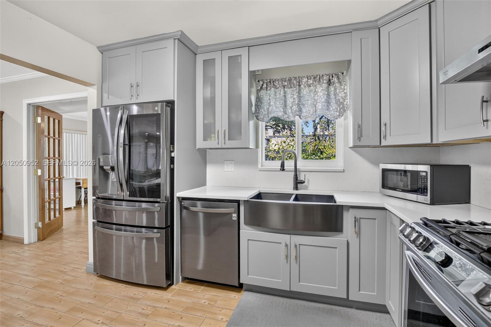 206 N 32nd Ave