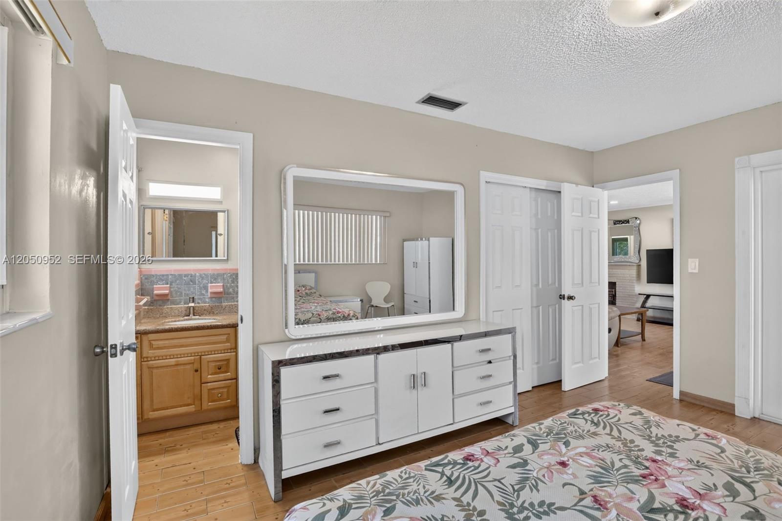 206 N 32nd Ave