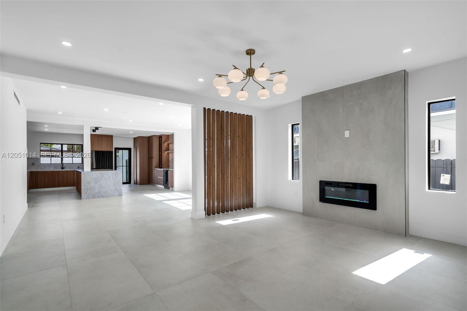 1760 SW 16th Ter