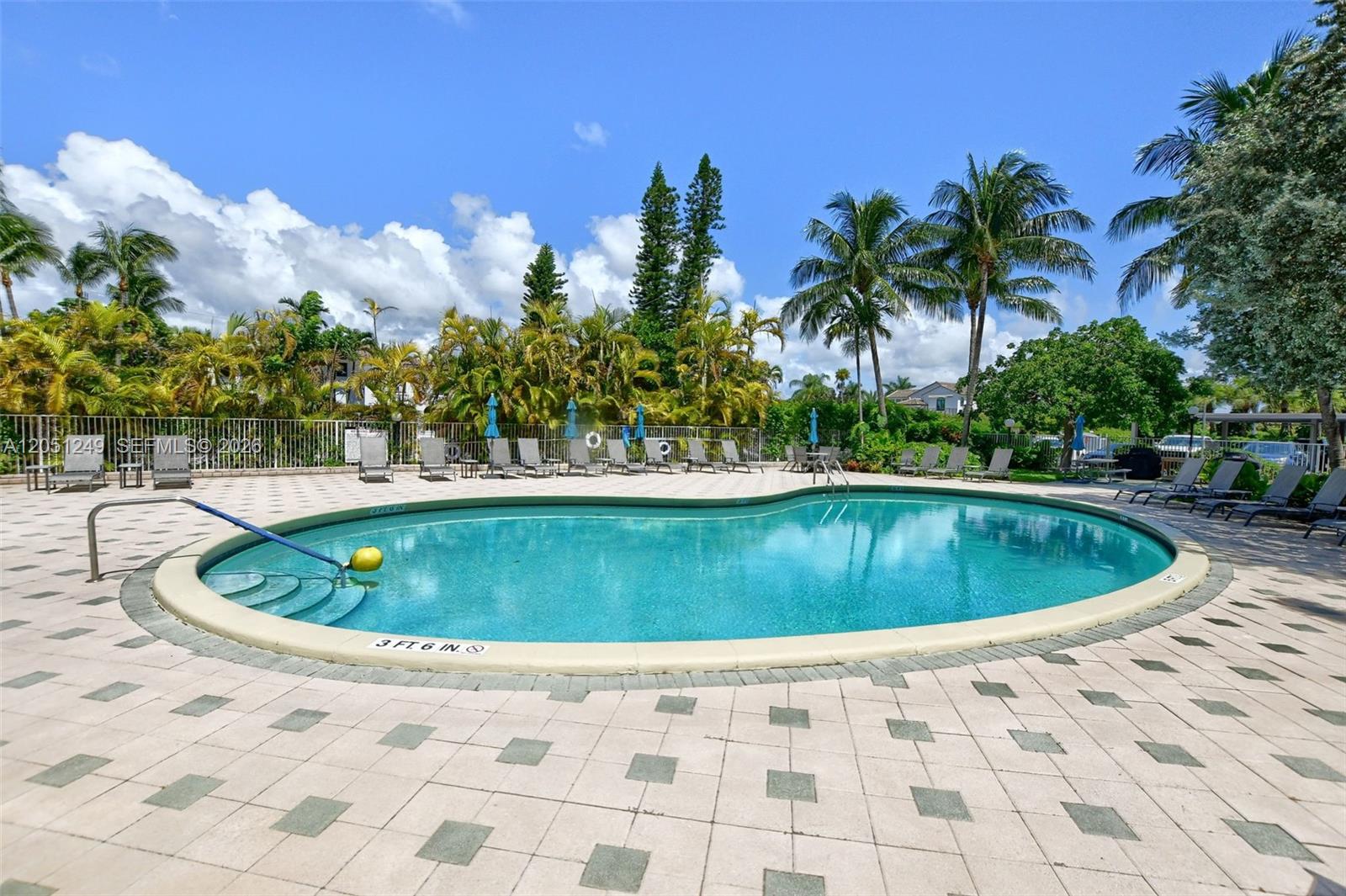 2851 S Ocean Blvd # 4M