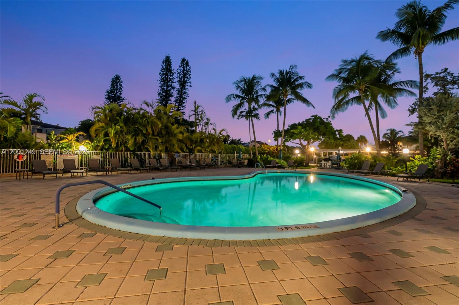 2851 S Ocean Blvd # 4M