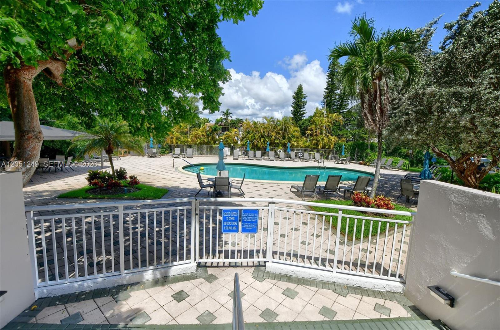 2851 S Ocean Blvd # 4M