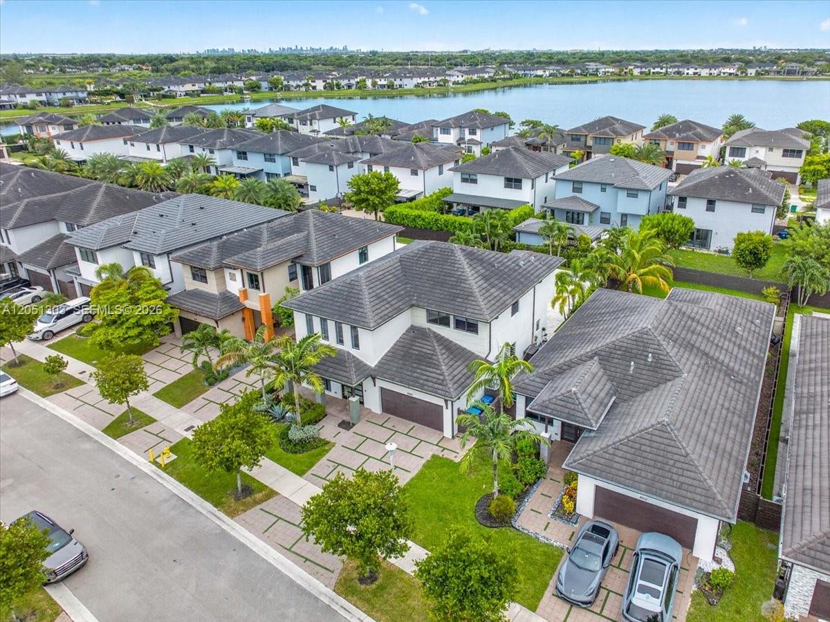 8900 NW 161st Ter