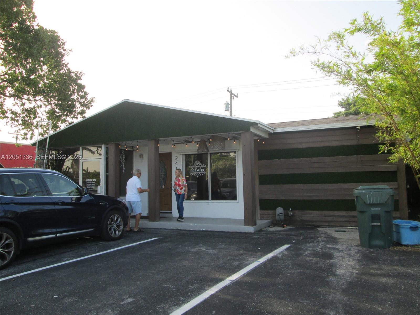 241 E Commercial Blvd