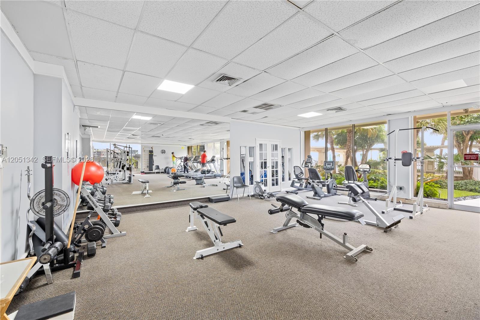 300 Bayview Dr # 903