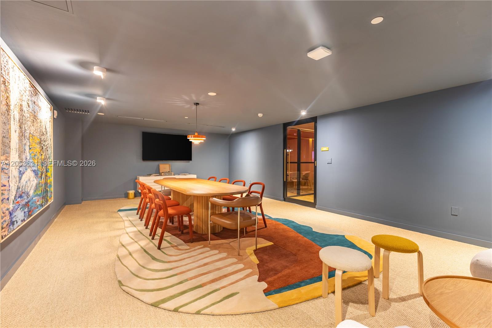 90 NE 32nd ST # 815