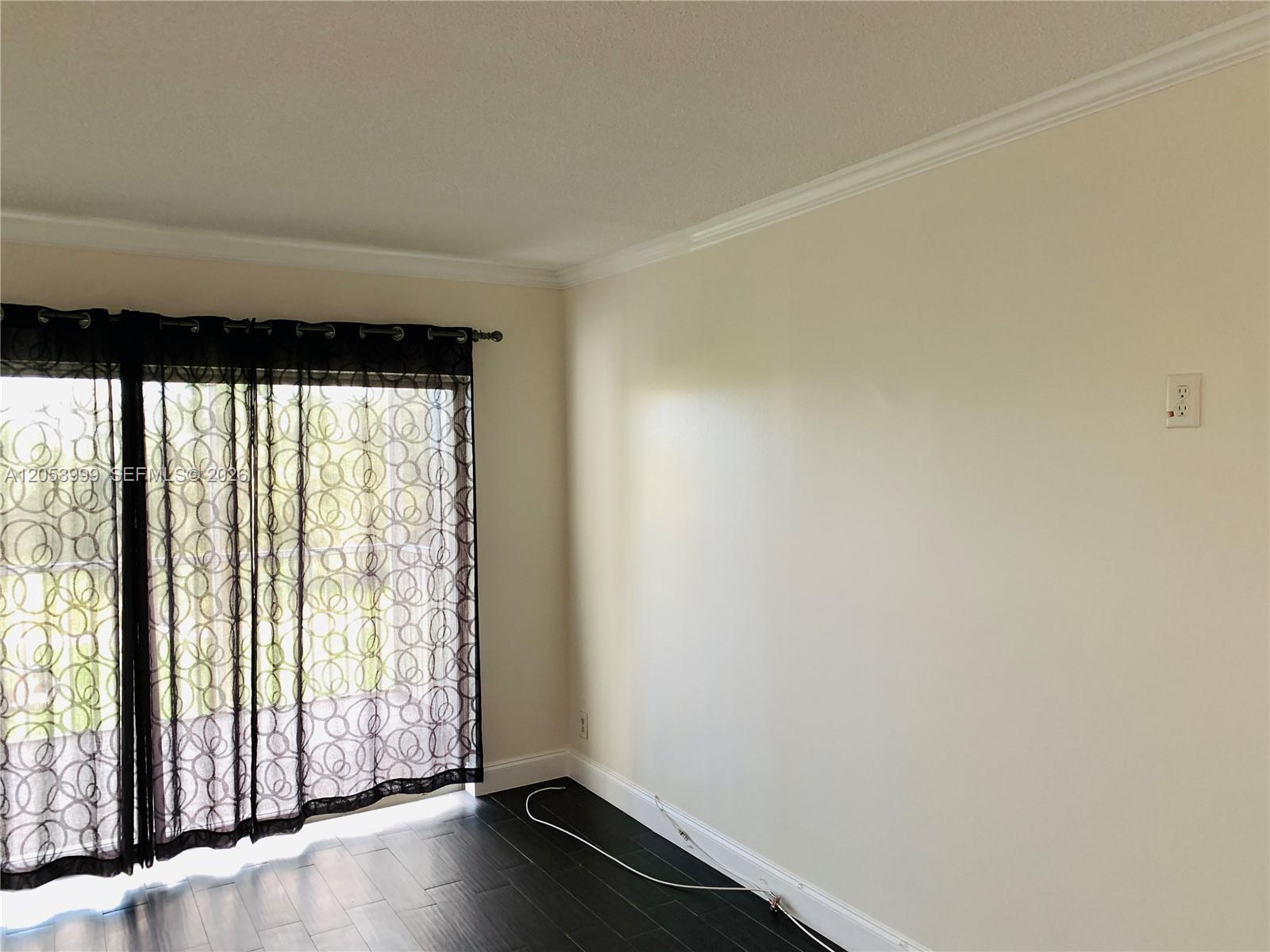 2850 N Palm Aire Dr # 404