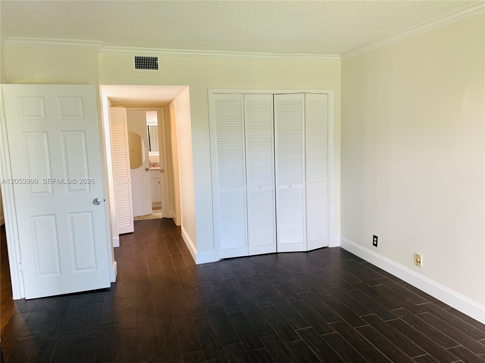 2850 N Palm Aire Dr # 404