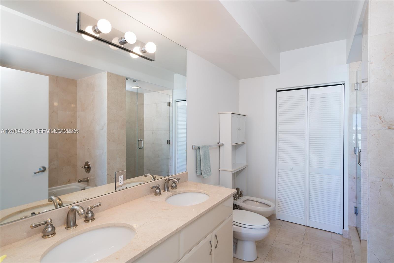 6365 Collins Ave # 1811