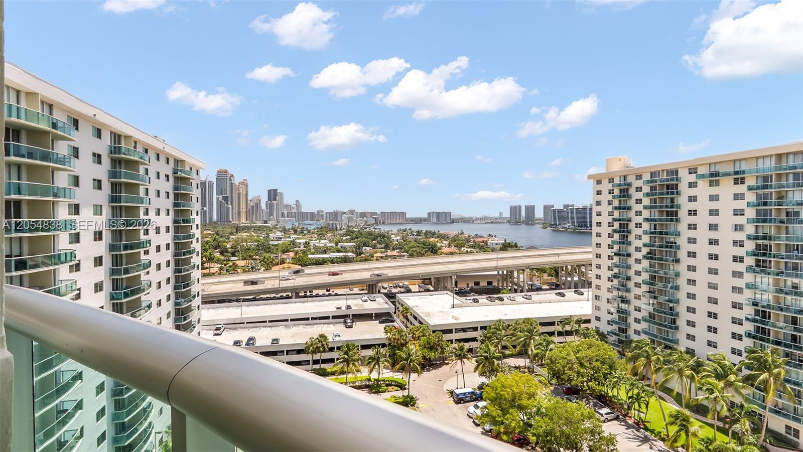 19380 Collins Ave # 1423