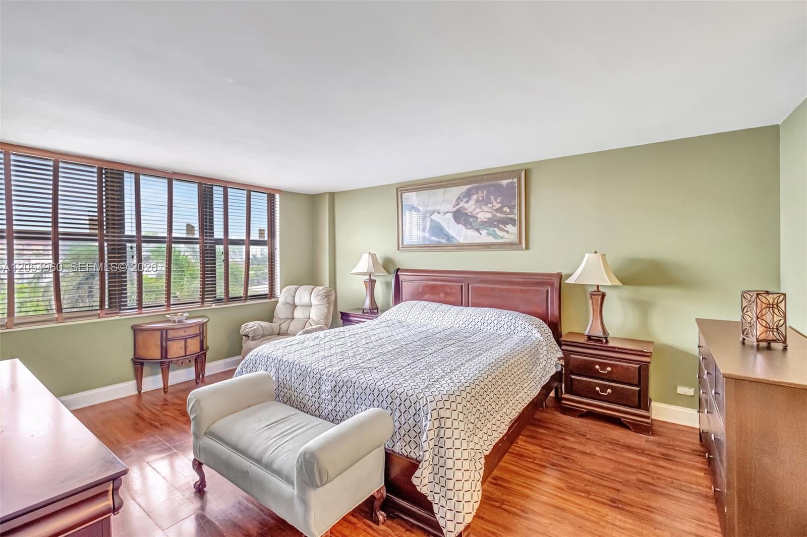 10101 E Bay Harbor Dr # 502