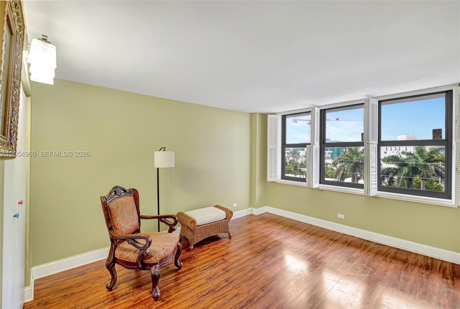 10101 E Bay Harbor Dr # 502