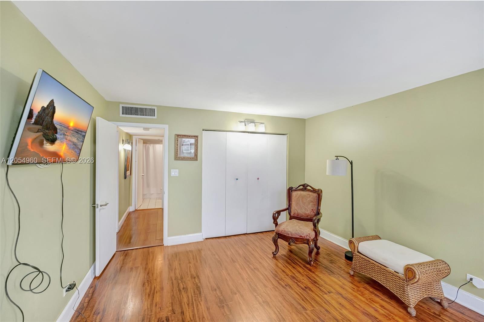 10101 E Bay Harbor Dr # 502