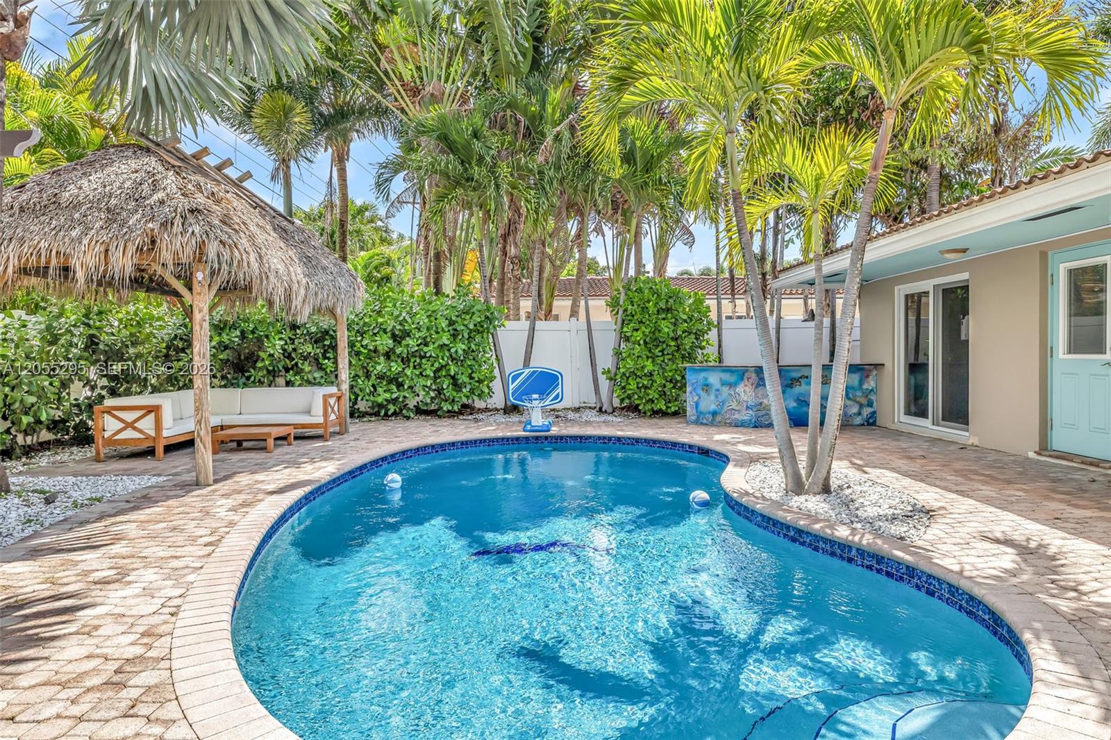 2137 NE 61st Ct