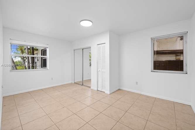 573 NE 82nd St # 5