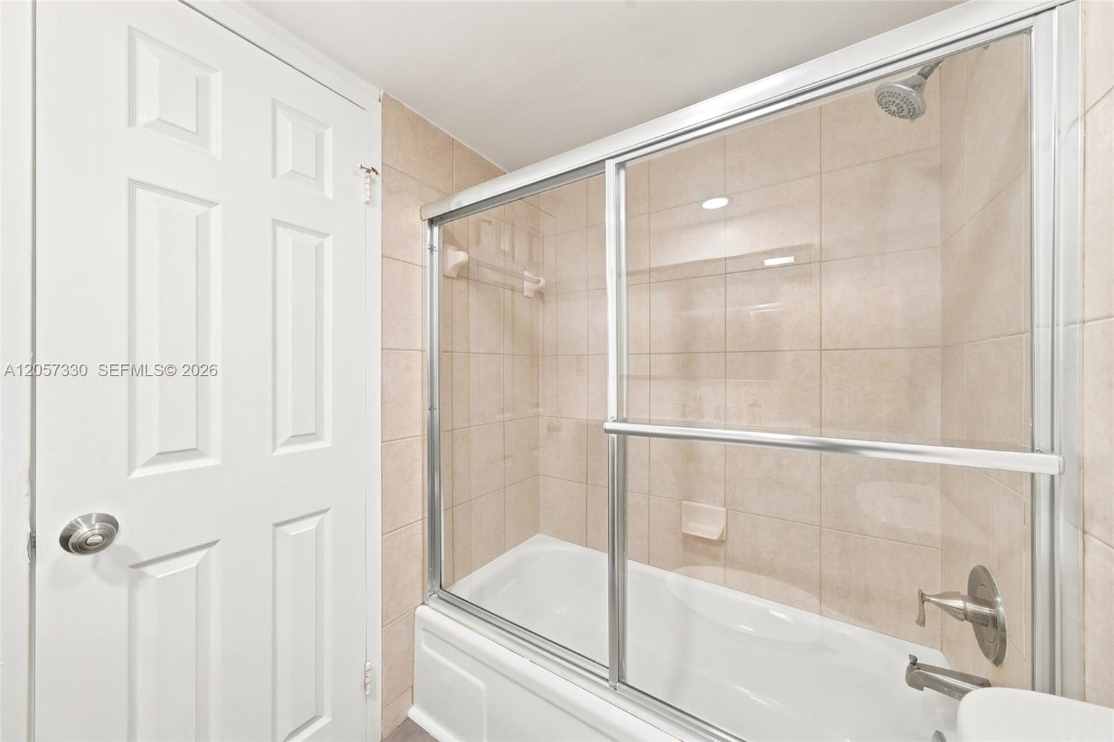 4384 NW 9th Ave # 1D Unit: 19-1D