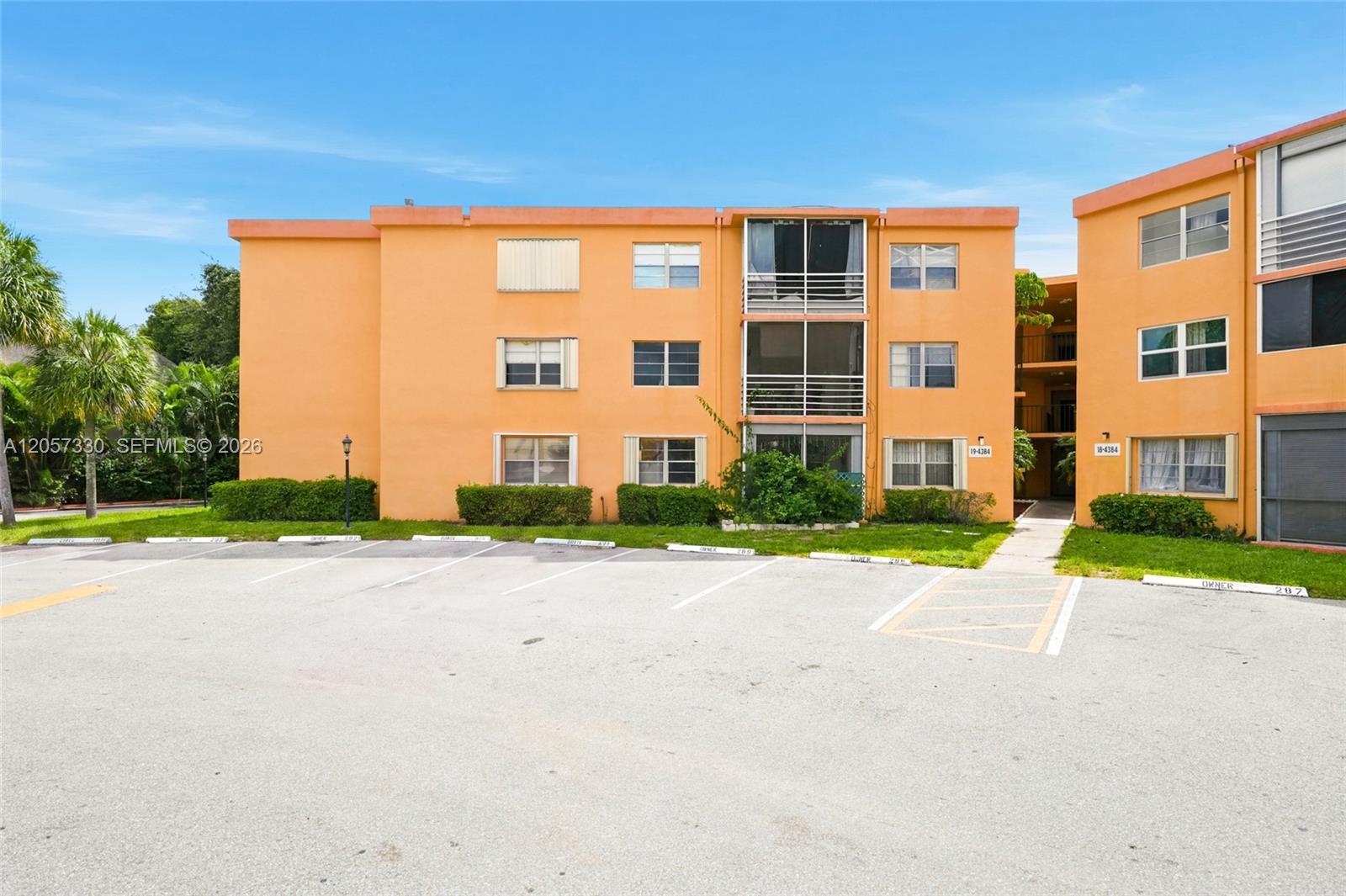 4384 NW 9th Ave # 1D Unit: 19-1D