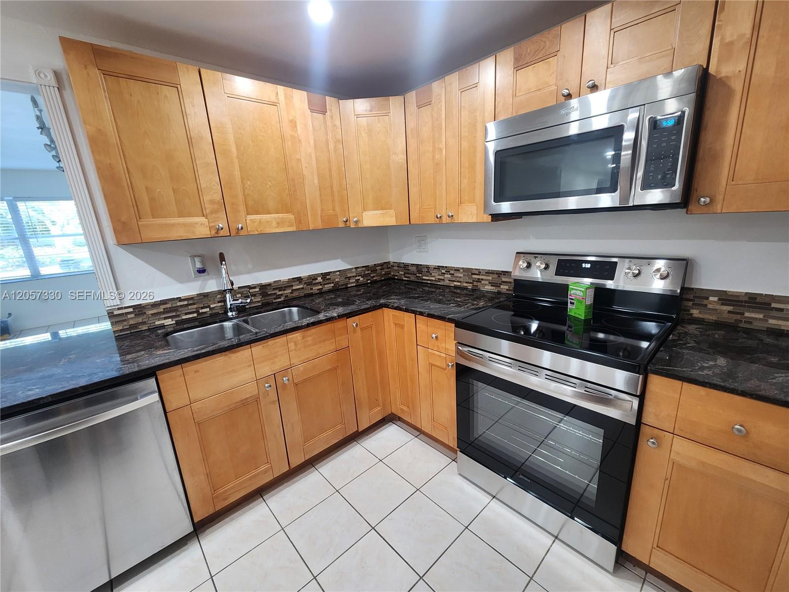 4384 NW 9th Ave # 1D Unit: 19-1D