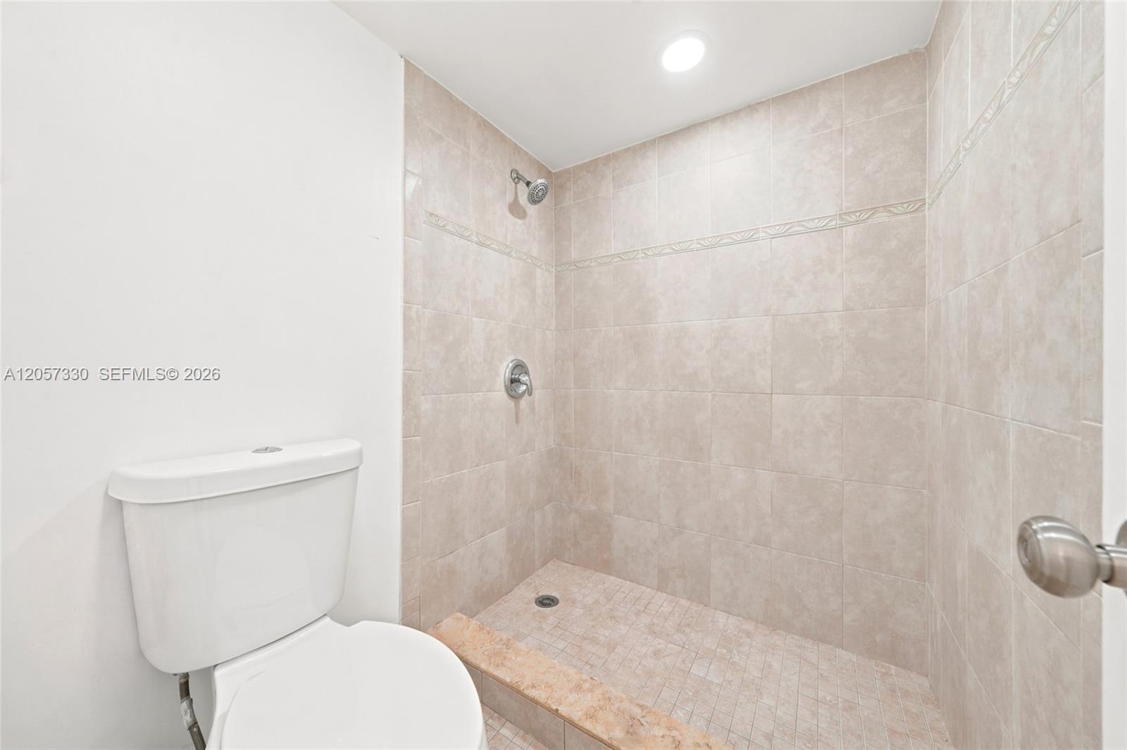 4384 NW 9th Ave # 1D Unit: 19-1D